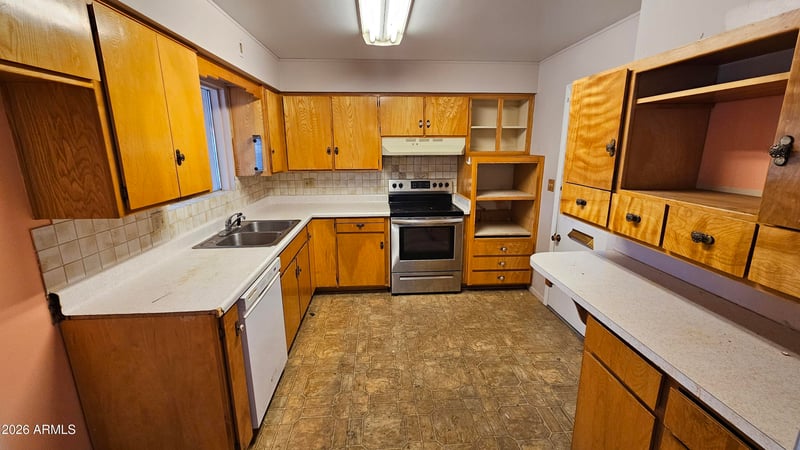 5903 Duncan St, Mesa, AZ 85205