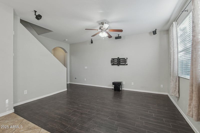 5904 35th Pl, Phoenix, AZ 85040