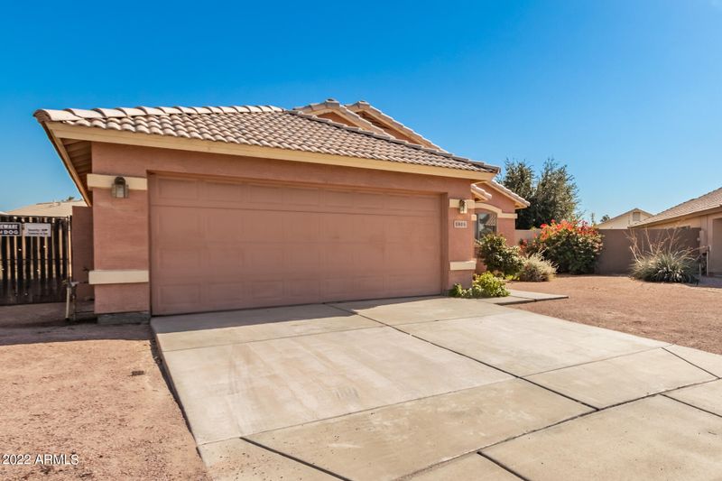 5905 N 78th Ave, Glendale, AZ 85303