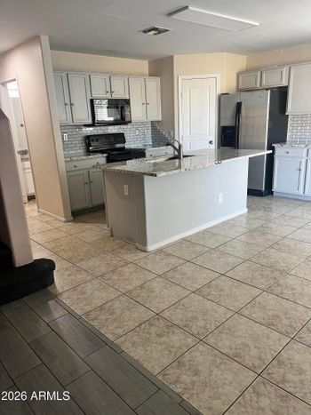 5906 S 16th Dr, Phoenix, AZ 85041