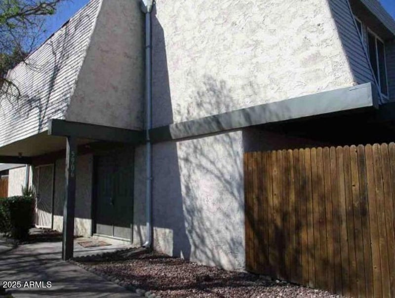 5906 Townley Ave, Glendale, AZ 85302