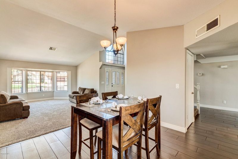 5907 E Fairbrook Cir, Mesa, AZ 85205