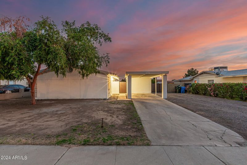 5907 W Columbus Ave, Phoenix, AZ 85033