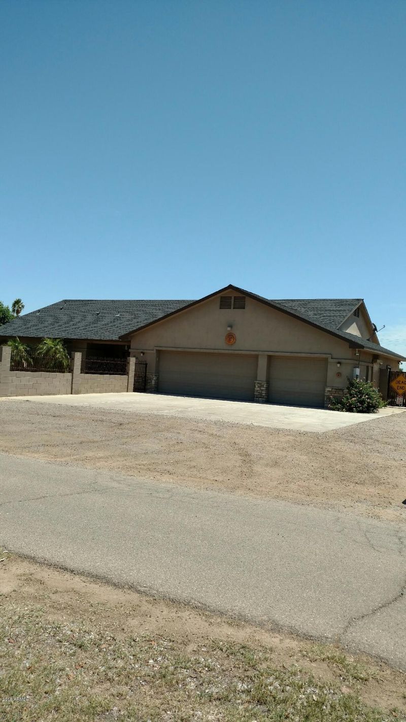 5909 N 72nd Ave, Glendale, AZ 85303