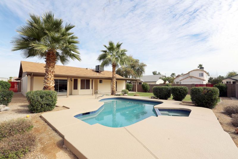 5909 W Yucca St, Glendale, AZ 85304