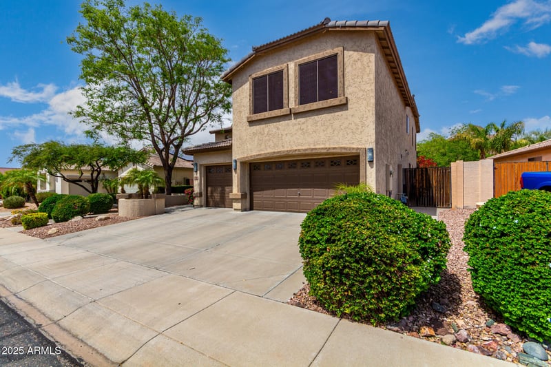 5910 Blue Sky Dr, Phoenix, AZ 85083
