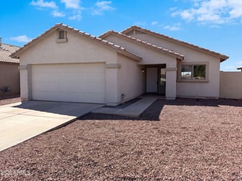 5910 N 78th Dr, Glendale, AZ 85303