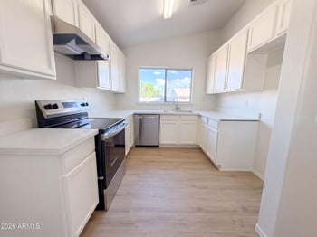 5910 N 78th Dr, Glendale, AZ 85303