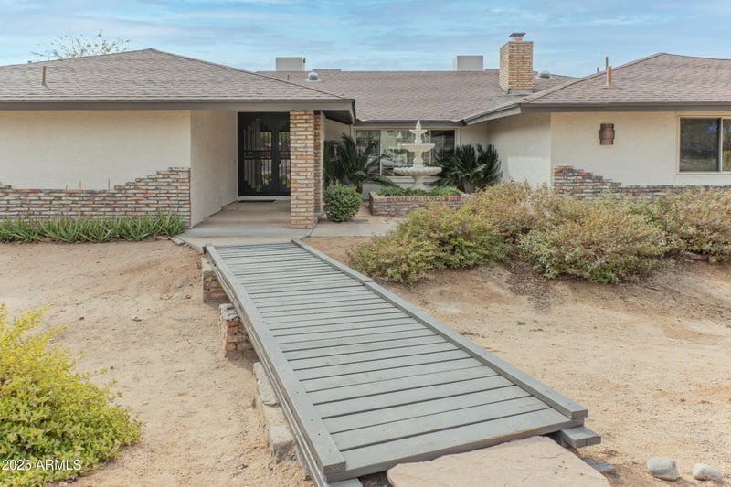 5911 Peak View Rd, Cave Creek, AZ 85331