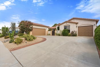 5911 W Hedgehog Pl, Phoenix, AZ 85083