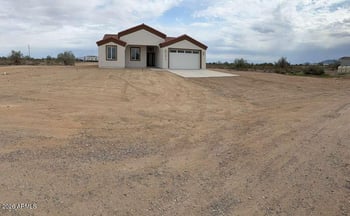 5913 425th Ave, Tonopah, AZ 85354
