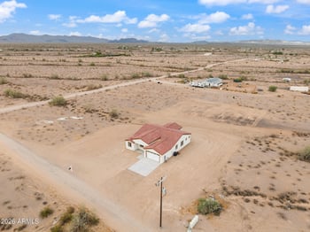 5913 425th Ave, Tonopah, AZ 85354