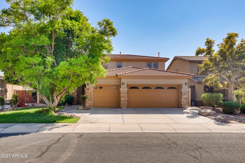 5913 W Blue Sky Dr, Phoenix, AZ 85083