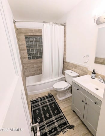 5913 Gardenia Ave, Glendale, AZ 85301