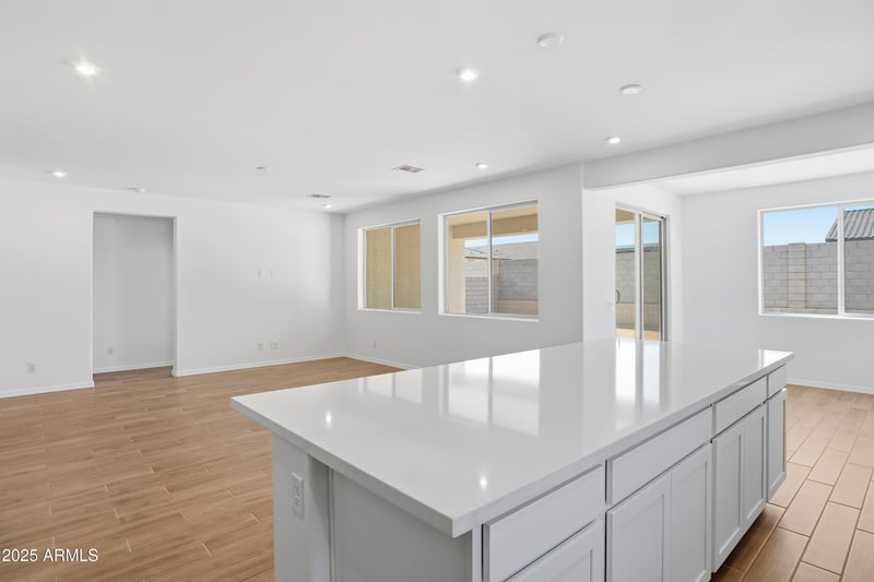 5914 194th Dr, Litchfield Park, AZ 85340