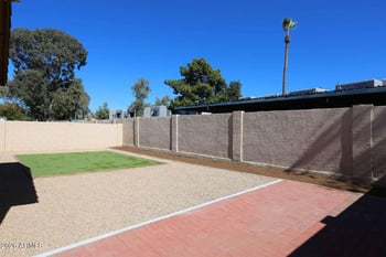 5915 68th Ave, Glendale, AZ 85303