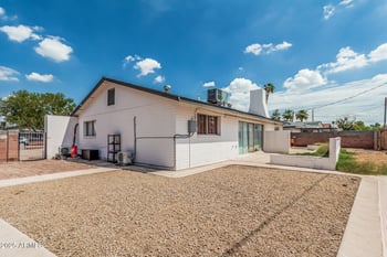 5915 Hazelwood St, Phoenix, AZ 85033