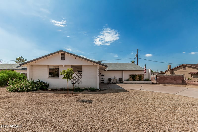 5915 Hazelwood St, Phoenix, AZ 85033