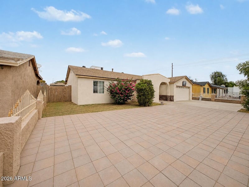 5916 W Monte Vista Rd, Phoenix, AZ 85035