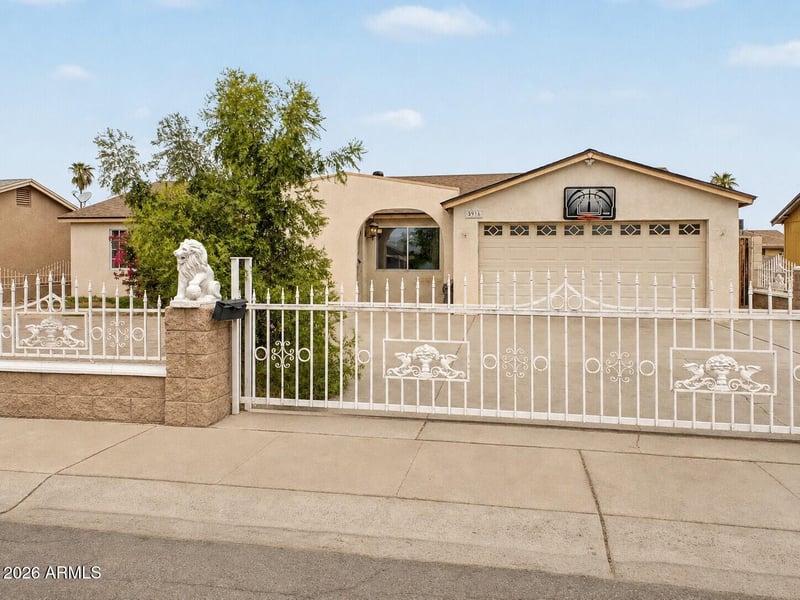 5916 W Monte Vista Rd, Phoenix, AZ 85035