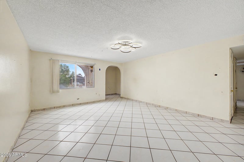 5916 W Monte Vista Rd, Phoenix, AZ 85035