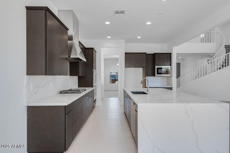 5917 83rd Ln, Glendale, AZ 85305