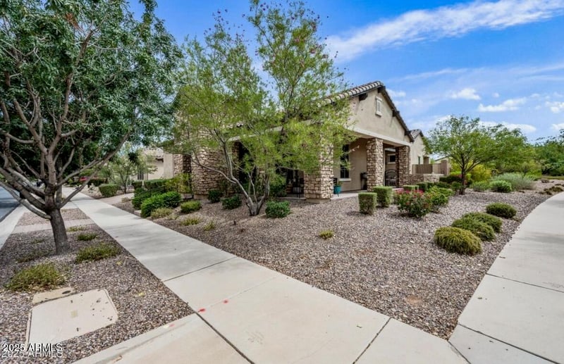 5917 Crowley St, Mesa, AZ 85212