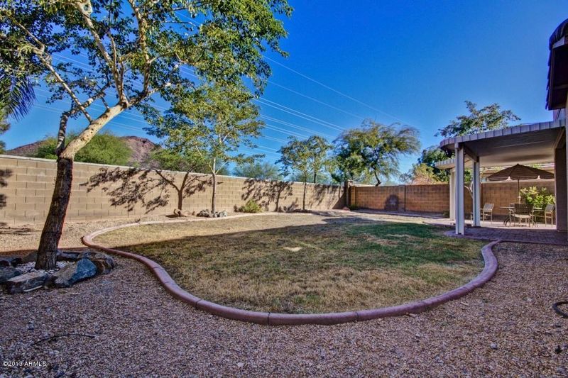 5918 W Questa Dr, Glendale, AZ 85310