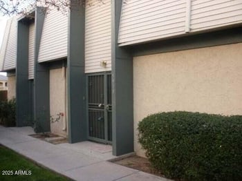 5919 Golden Ln, Glendale, AZ 85302