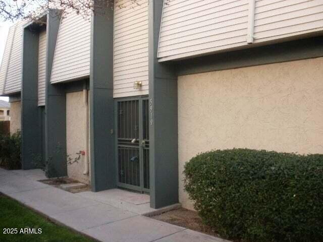 5919 Golden Ln, Glendale, AZ 85302