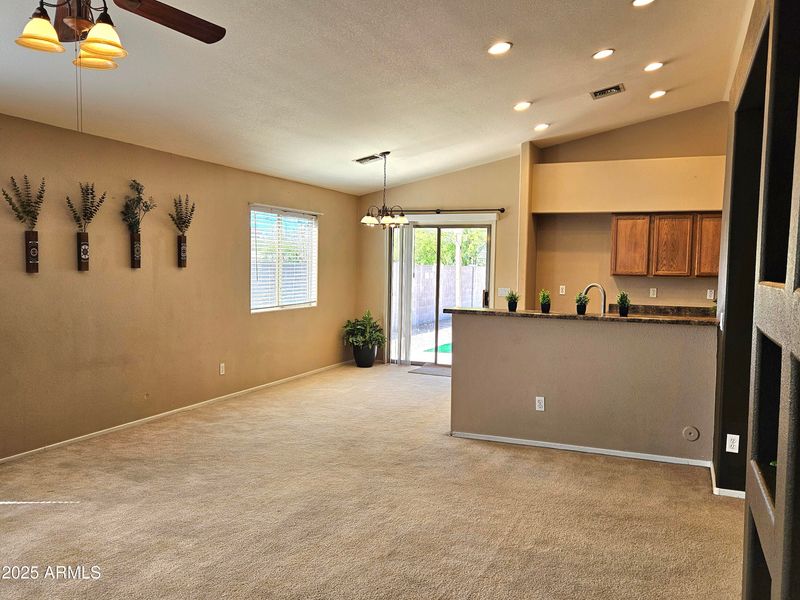 592 E 9th Ave, Apache Junction, AZ 85119