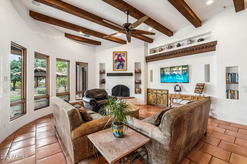 5921 E Donna Ln, Paradise Valley, AZ 85253