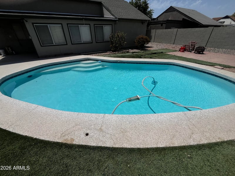 5922 W Hearn Rd, Glendale, AZ 85306
