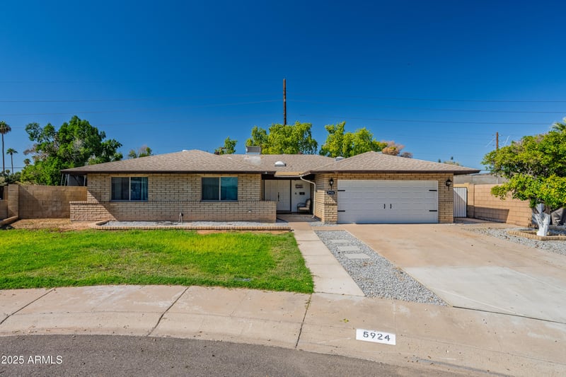 5924 Jentilly Ln, Tempe, AZ 85283