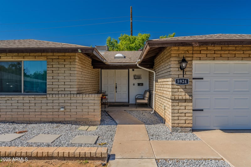 5924 Jentilly Ln, Tempe, AZ 85283