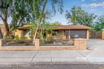 5924 Loma Ln, Glendale, AZ 85302