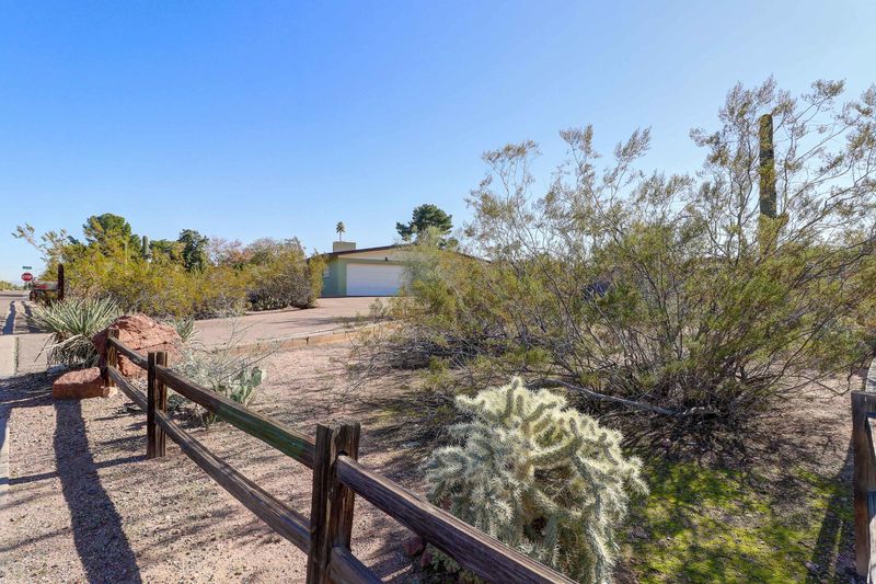 5925 E Wilshire Dr, Scottsdale, AZ 85257