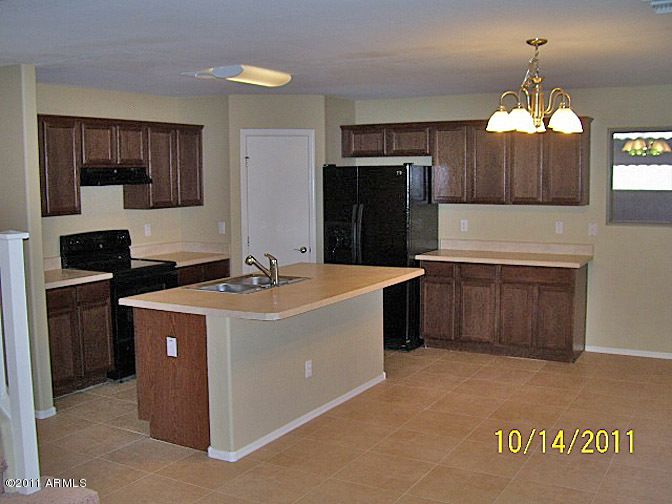 5925 S 16th Dr, Phoenix, AZ 85041