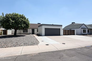 5925 W Crocus Dr, Glendale, AZ 85306
