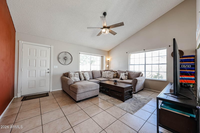 5925 W Crocus Dr, Glendale, AZ 85306