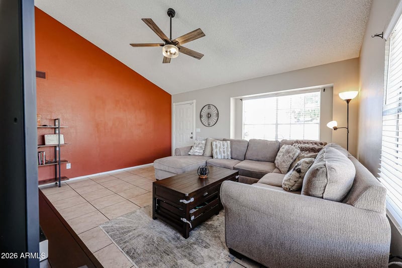5925 W Crocus Dr, Glendale, AZ 85306