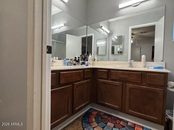 5925 Loma Ln, Glendale, AZ 85302