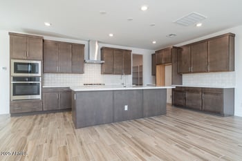 5927 Granite St, Gilbert, AZ 85298