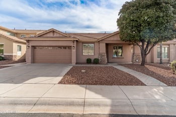 5929 Park View Ln, Glendale, AZ 85310
