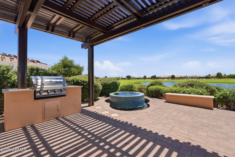 593 E Peach Tree St, Queen Creek, AZ 85140