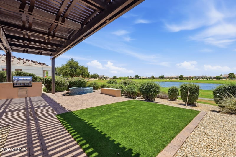 593 E Peach Tree St, Queen Creek, AZ 85140