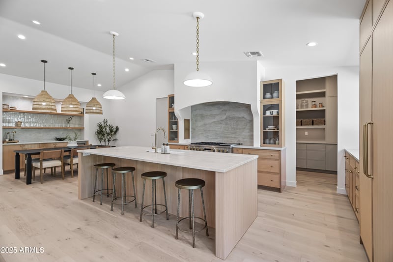 5930 Charter Oak Rd, Scottsdale, AZ 85254