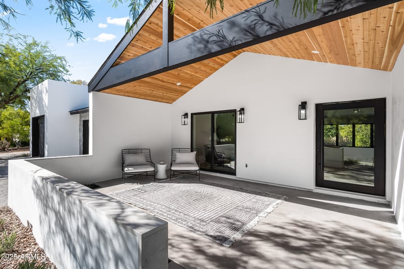 5930 Charter Oak Rd, Scottsdale, AZ 85254