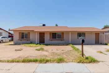 5933 Mitchell Dr, Phoenix, AZ 85033