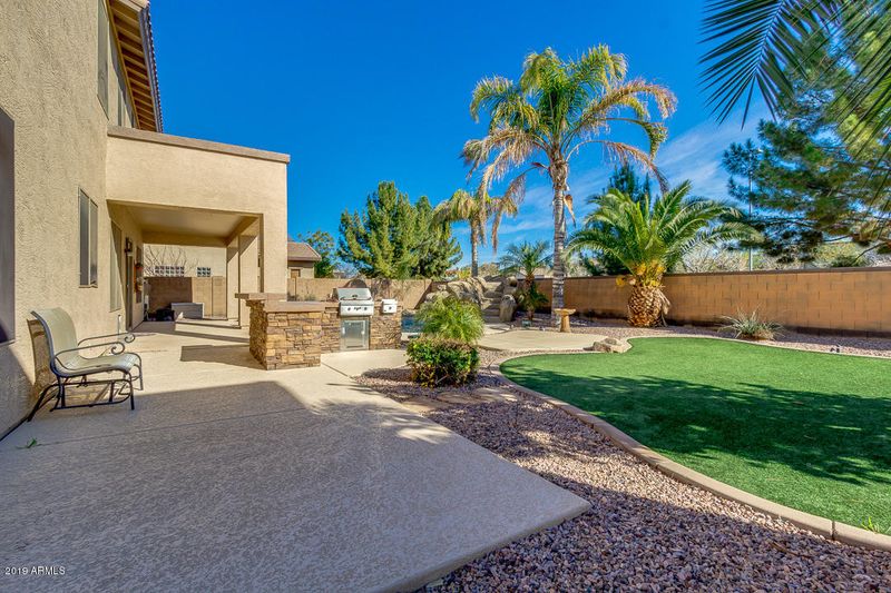5933 S Mingus Pl, Chandler, AZ 85249
